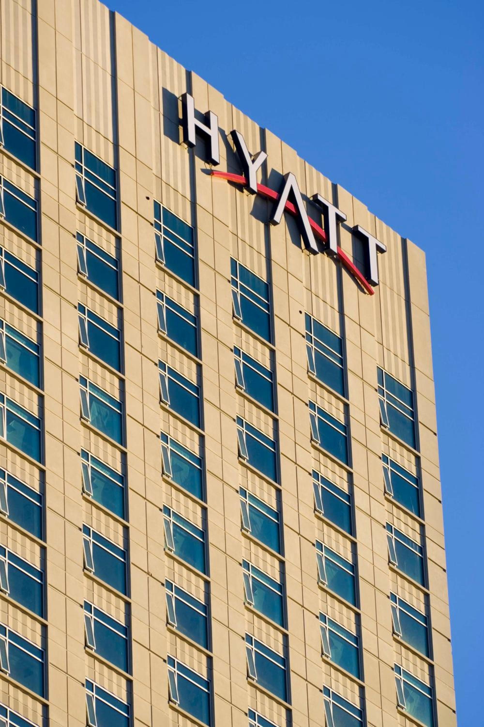 Hyatt Regency Denver at Colorado Convention Center: building