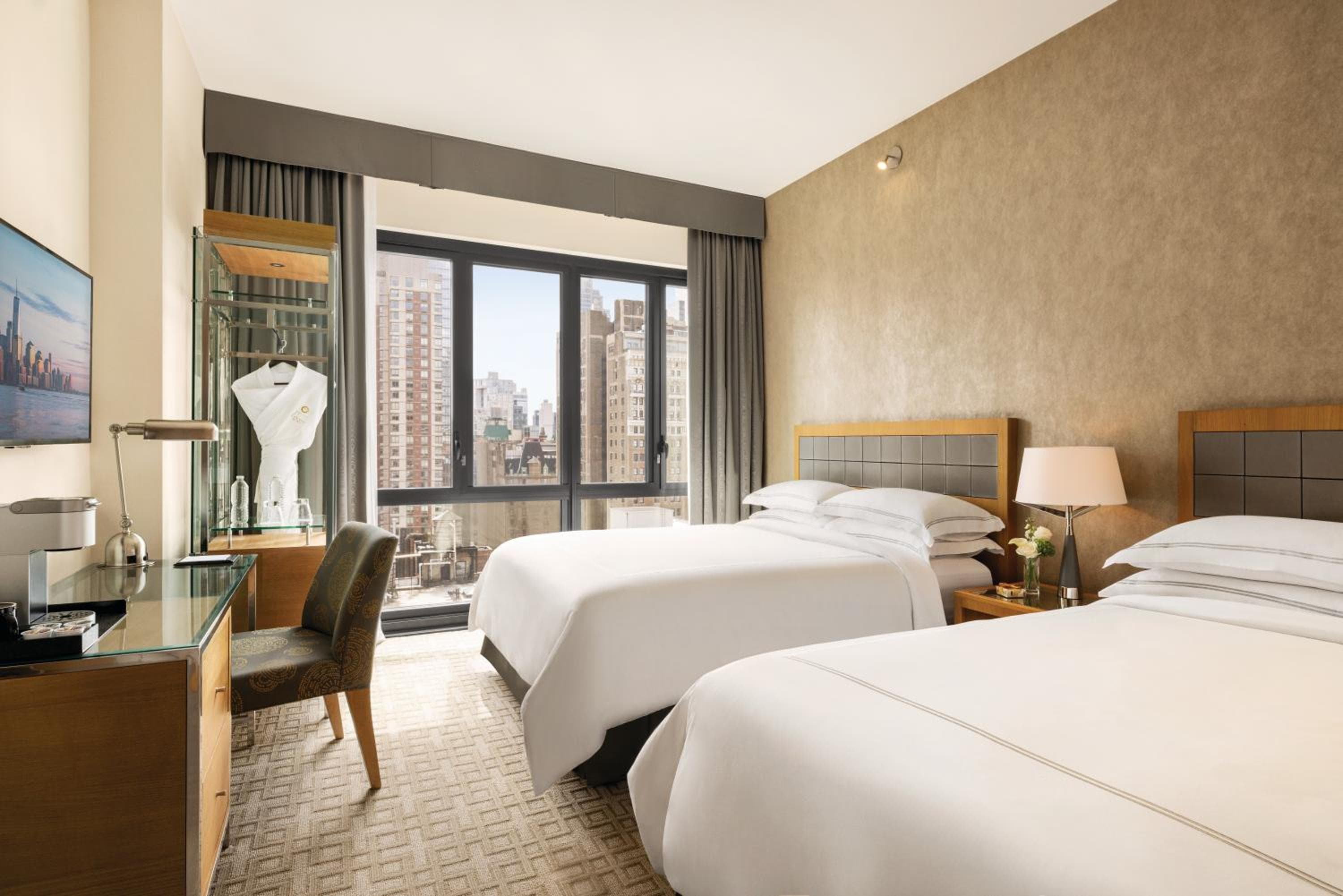 Executive Hotel Le Soleil New York