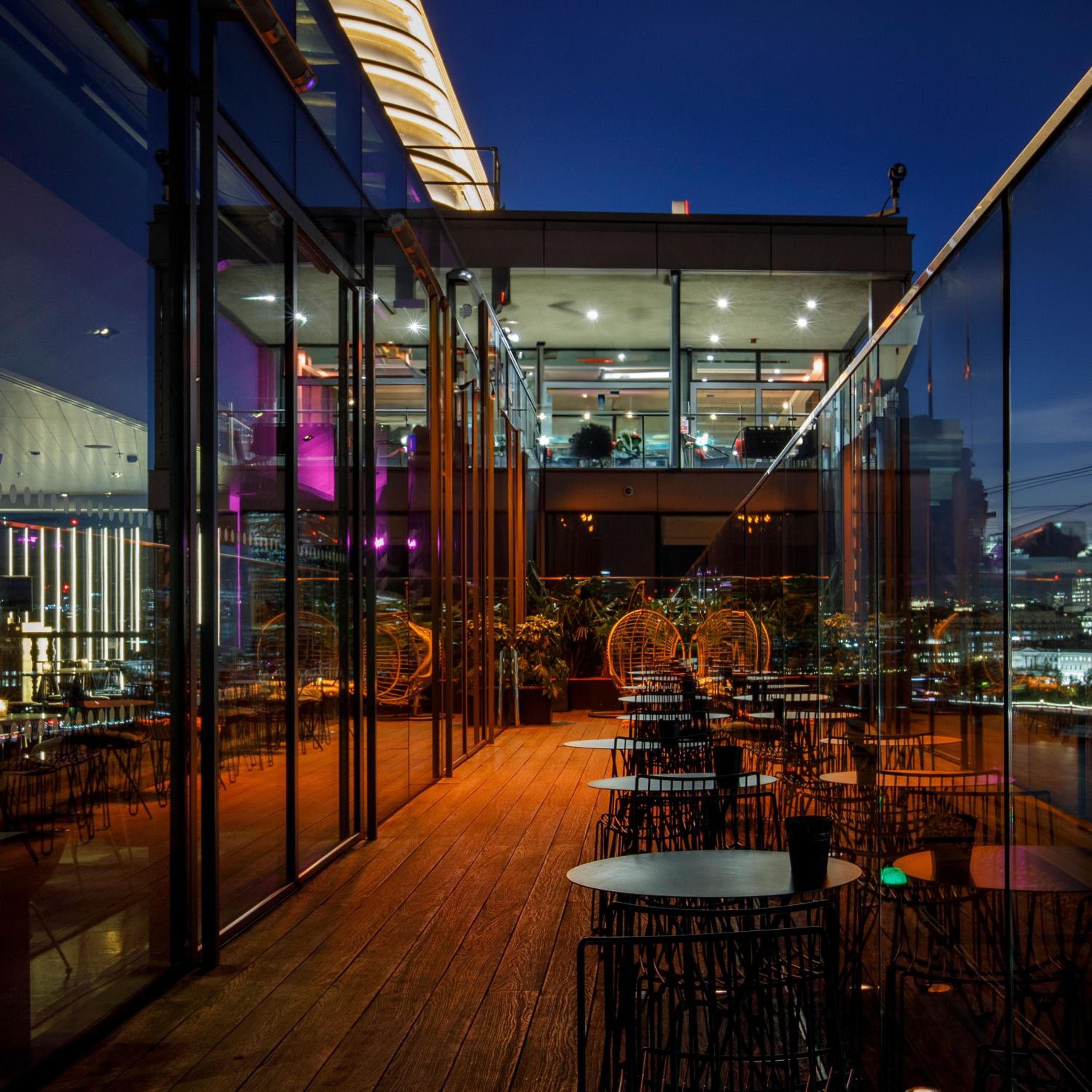 Sea Containers London: roof