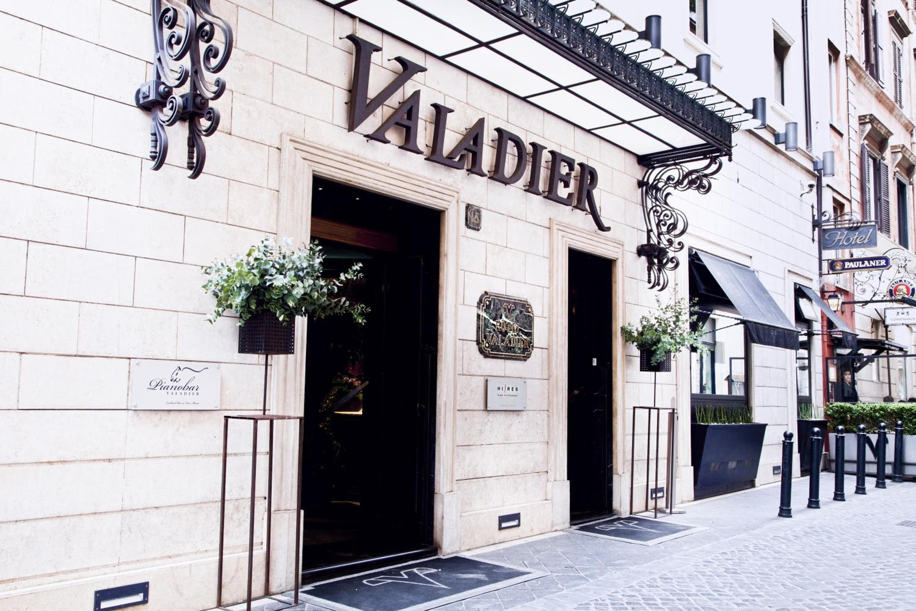 Hotel Valadier: building