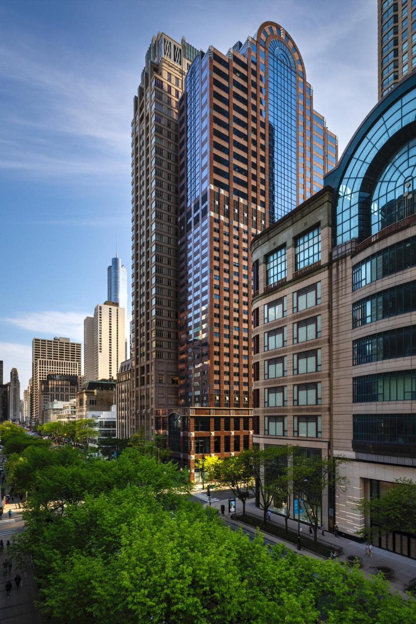 Omni Chicago Hotel: building