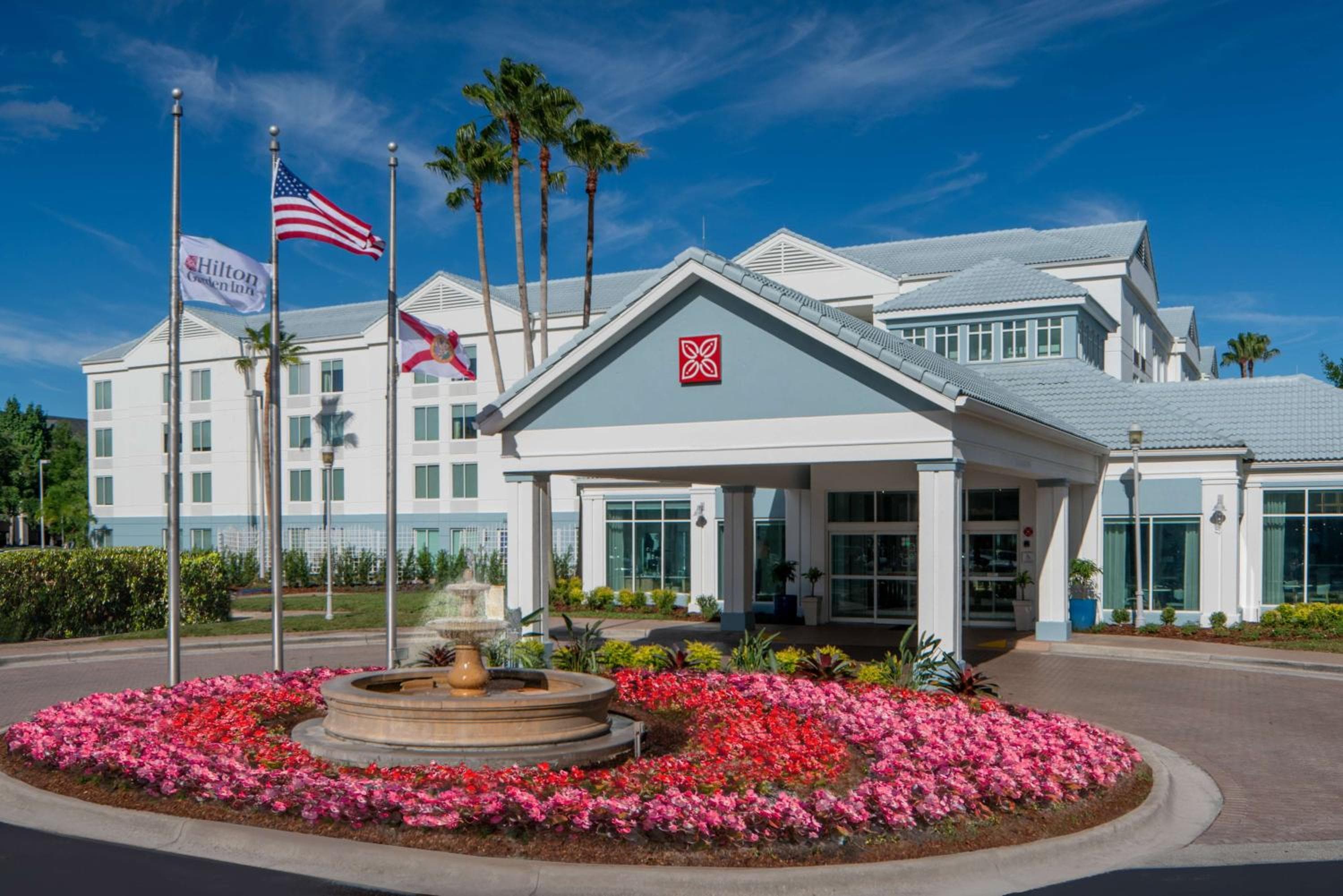 Hilton Garden Inn Orlando Airport: building