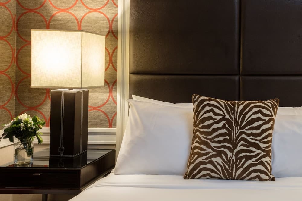 Empire Hotel