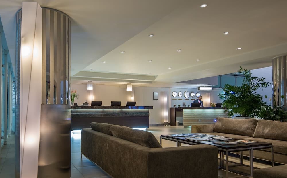 Dubai International Hotel, Dubai Airport: recepcion & lobby