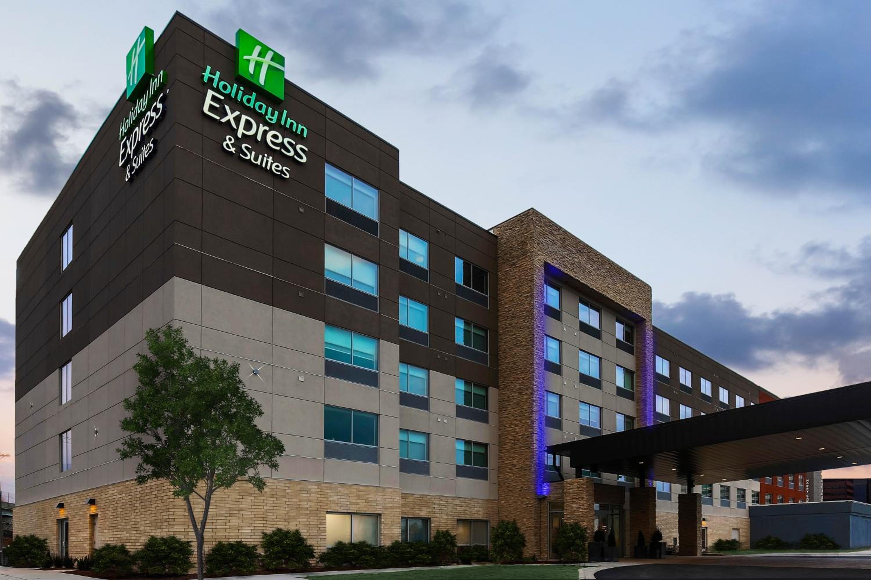 Holiday Inn Express & Suites Chicago O'Hare Airport by IHG, Chicago