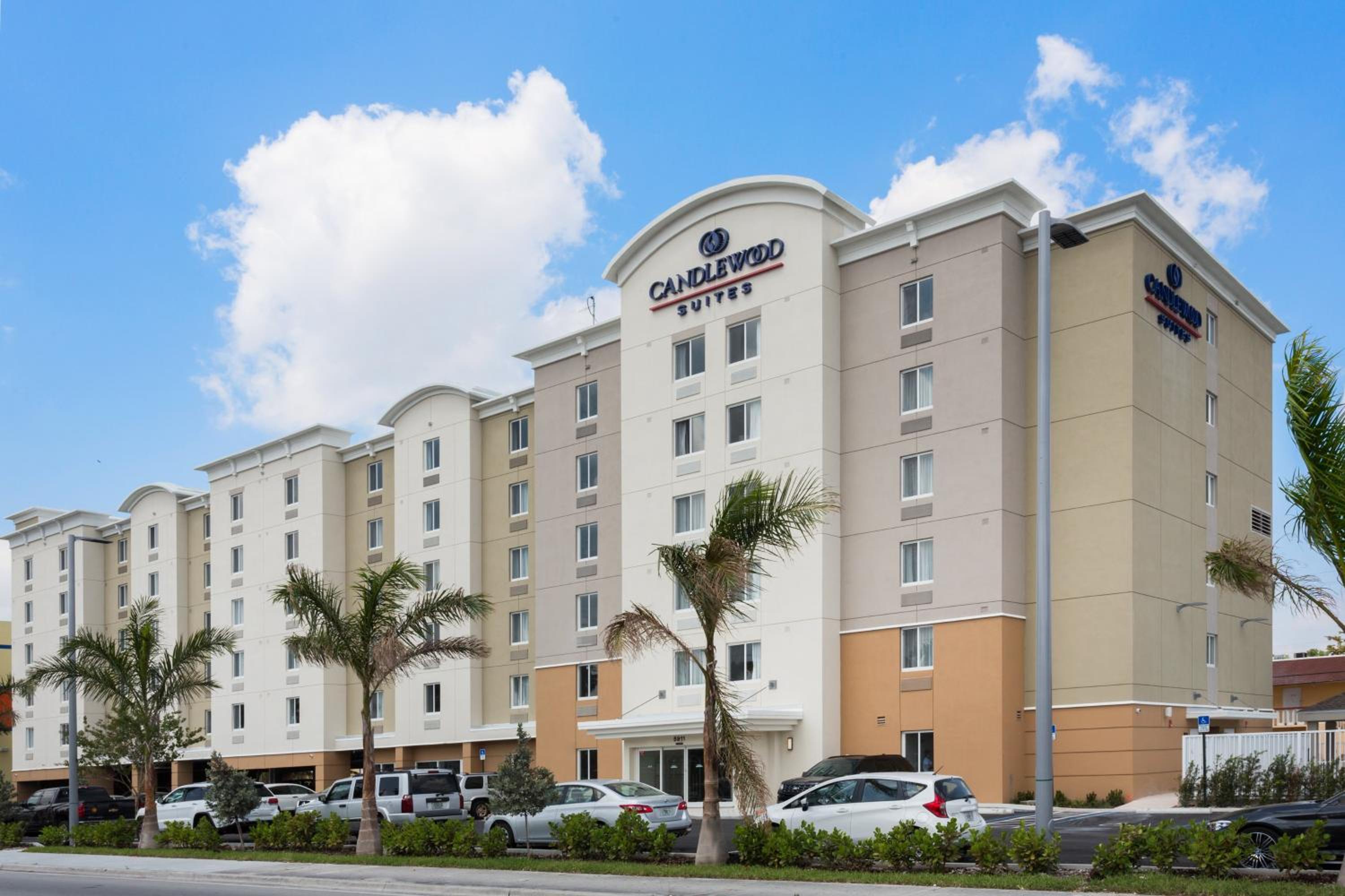 Candlewood Suites Miami Intl Airport - 36th St by IHG, Miami