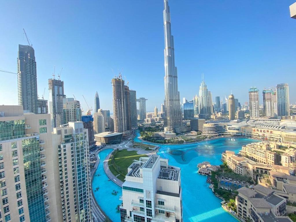 Durrani Homes - Luxury living besides Panoramic Fountain and Burj khalifa view- Burj Khalifa Fireworks, Dubai
