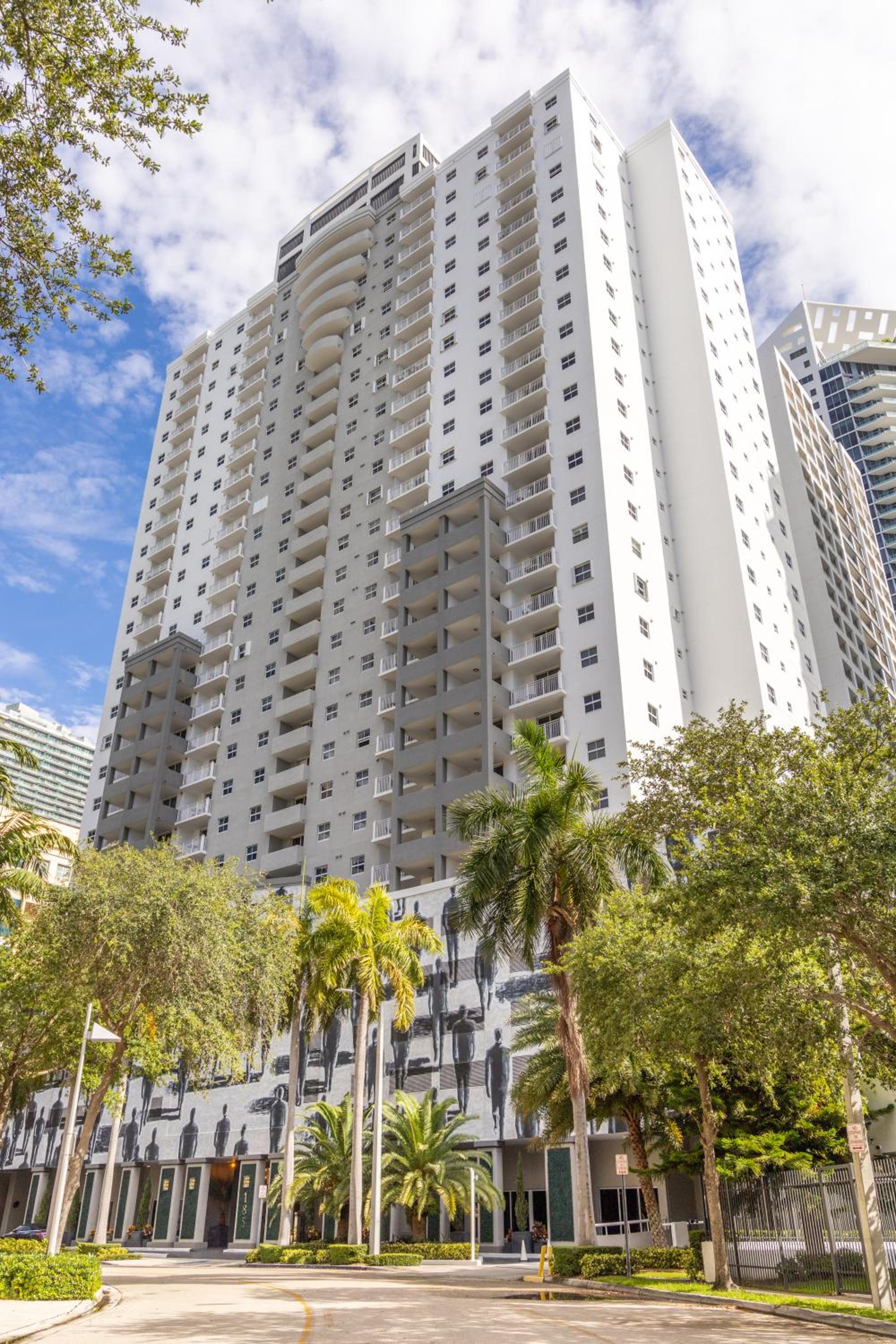 Fortune House Hotel Suites, Miami