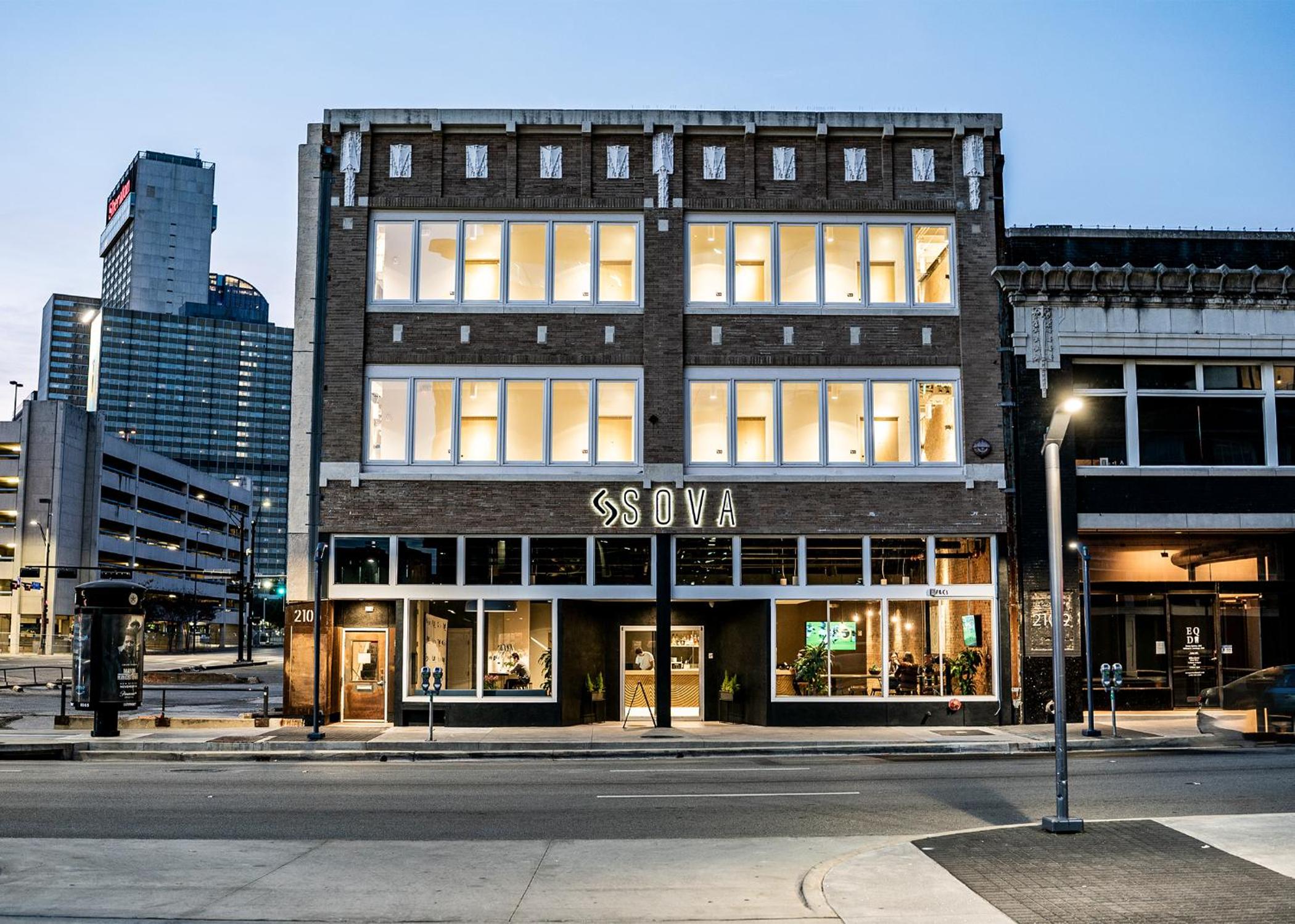 SOVA Micro-Room & Social Hotel, Dallas