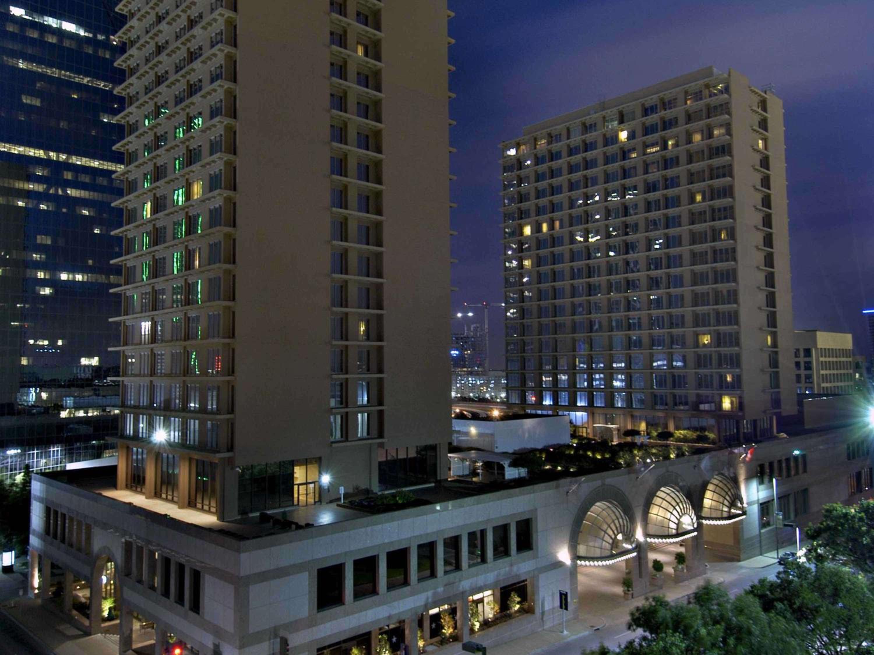 Fairmont Dallas, Dallas