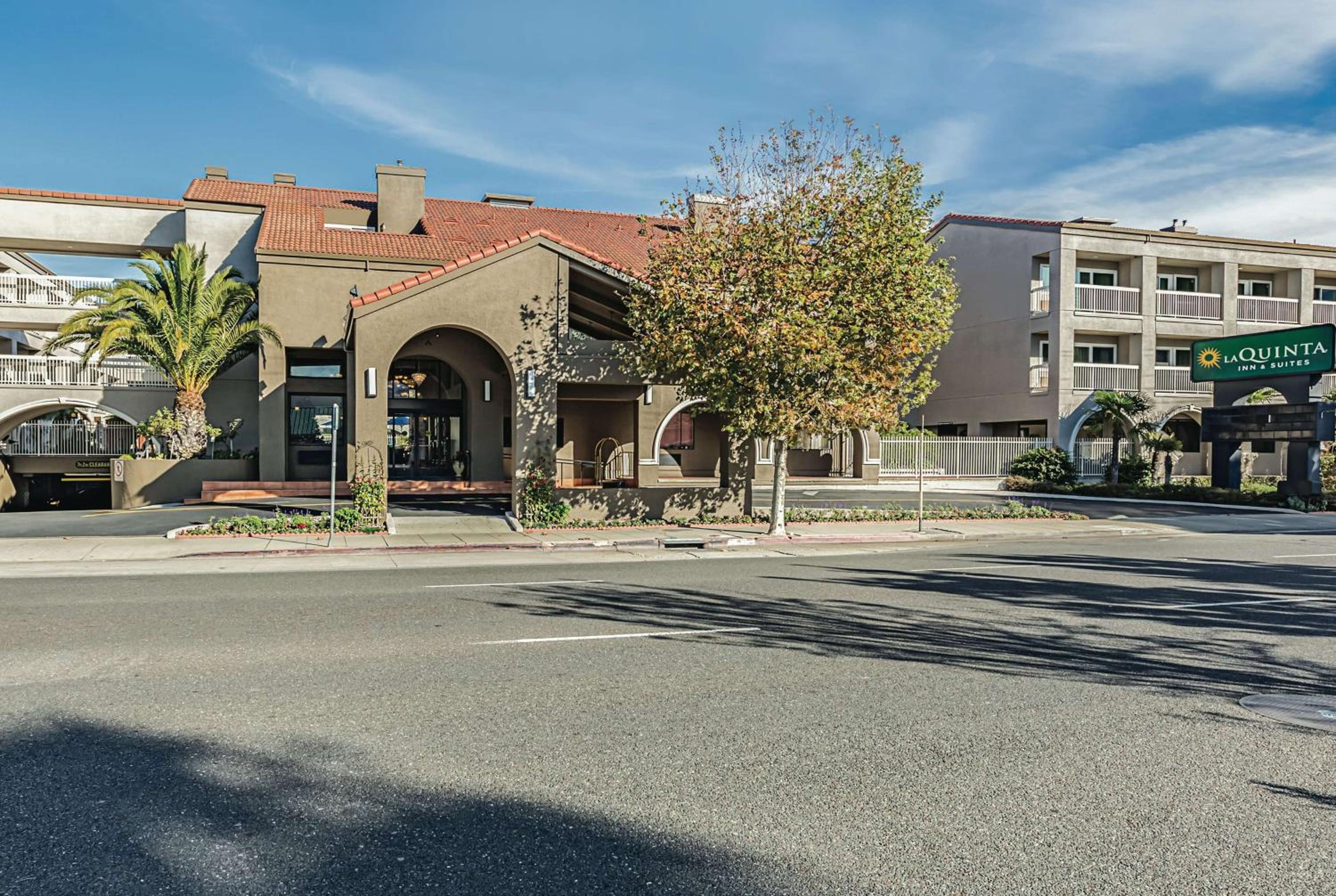 La Quinta Wyndham SFO Airport West Millbrae-Presidents Award Winner-FREE ARPRT SHTL, San Francisco