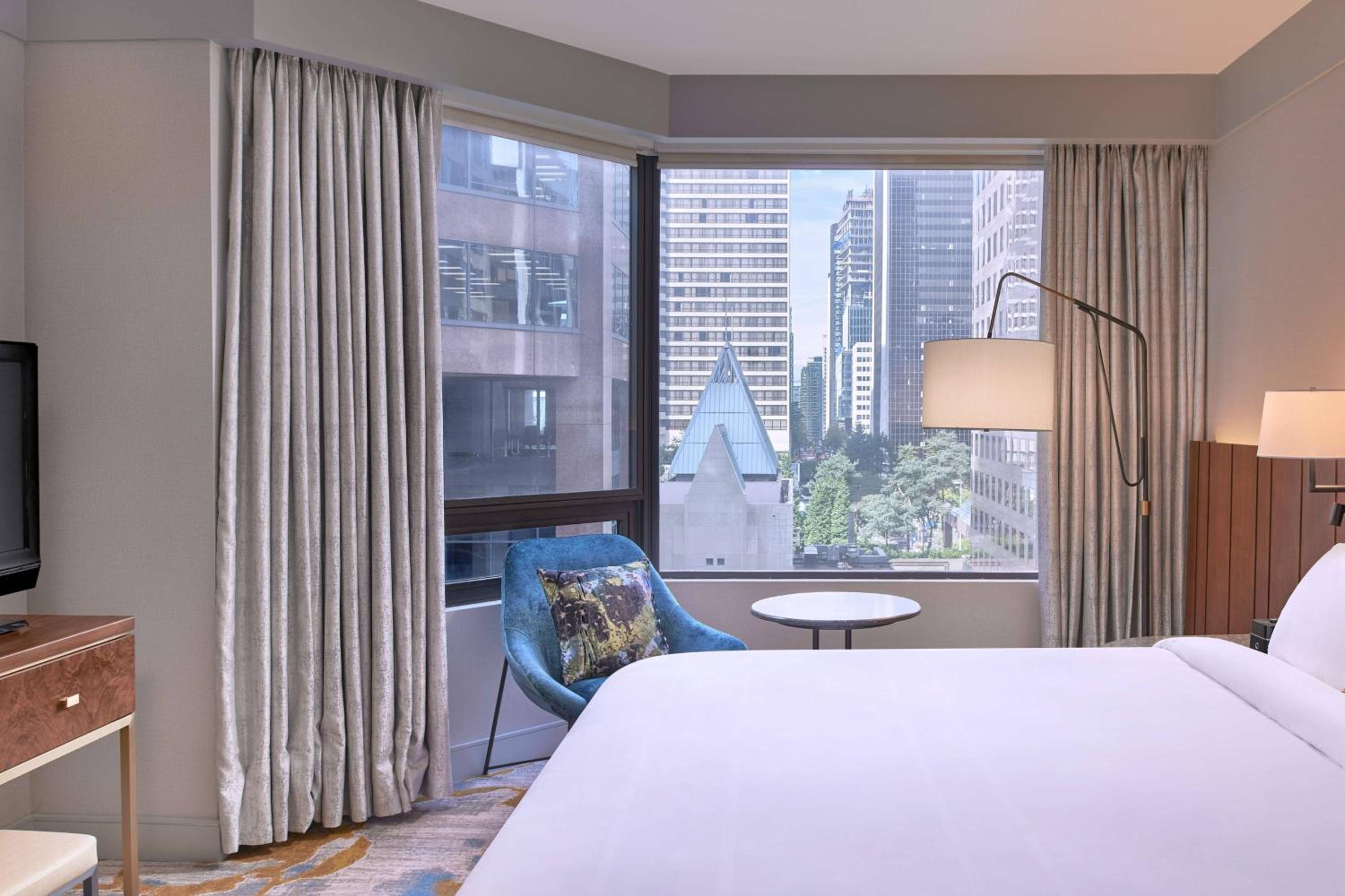 Metropolitan Hotel Vancouver, Vancouver