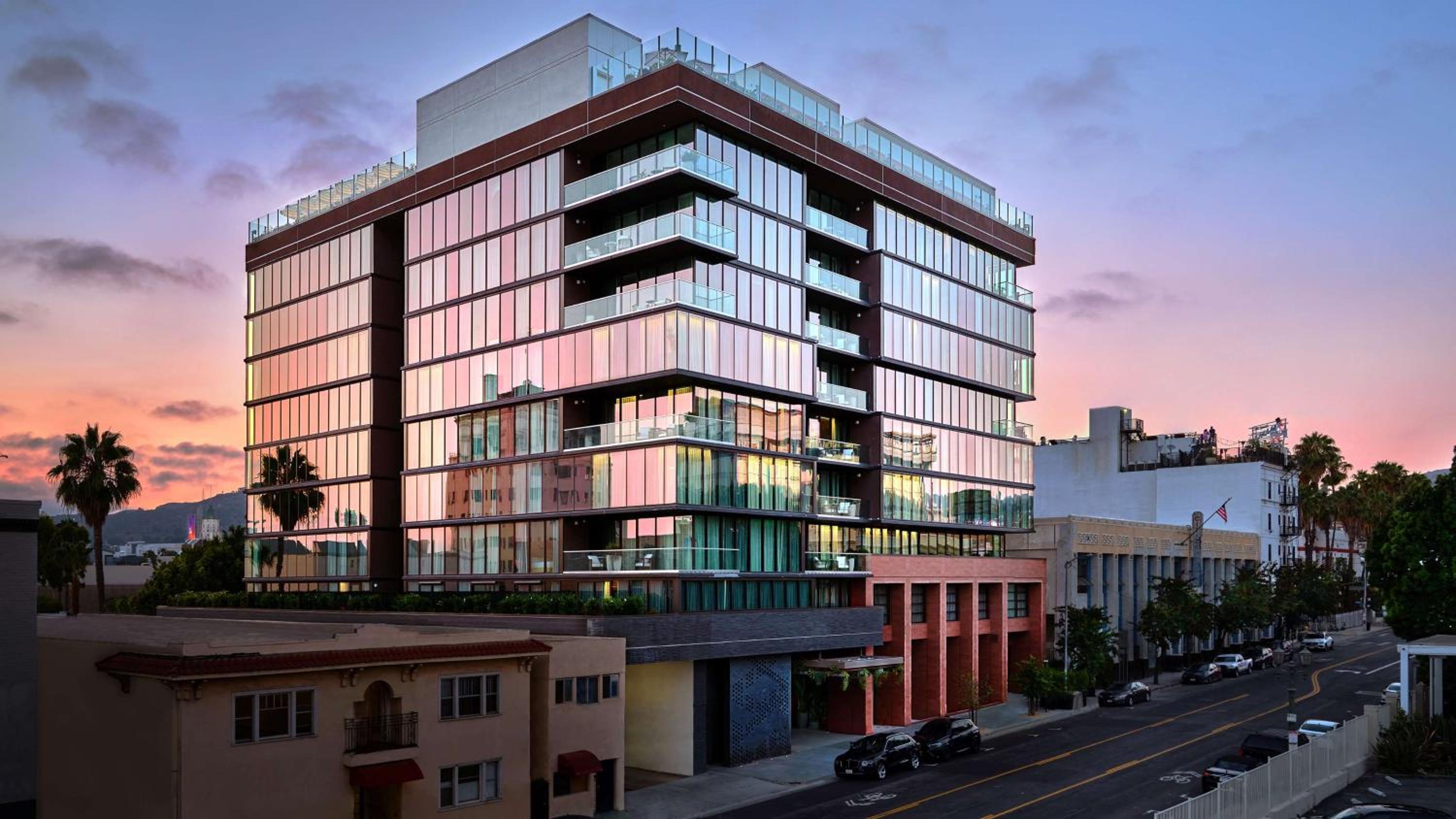 The Hollywood Grande, Autograph Collection, Los Angeles