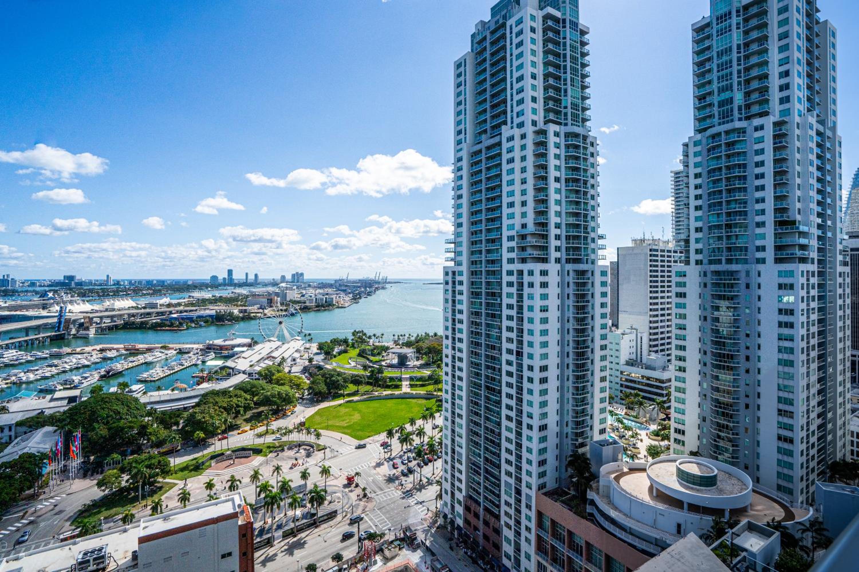 Devereaux Miami 2 Bedroom, 1 Bedroom, and Studio Condos with Balconies, Miami