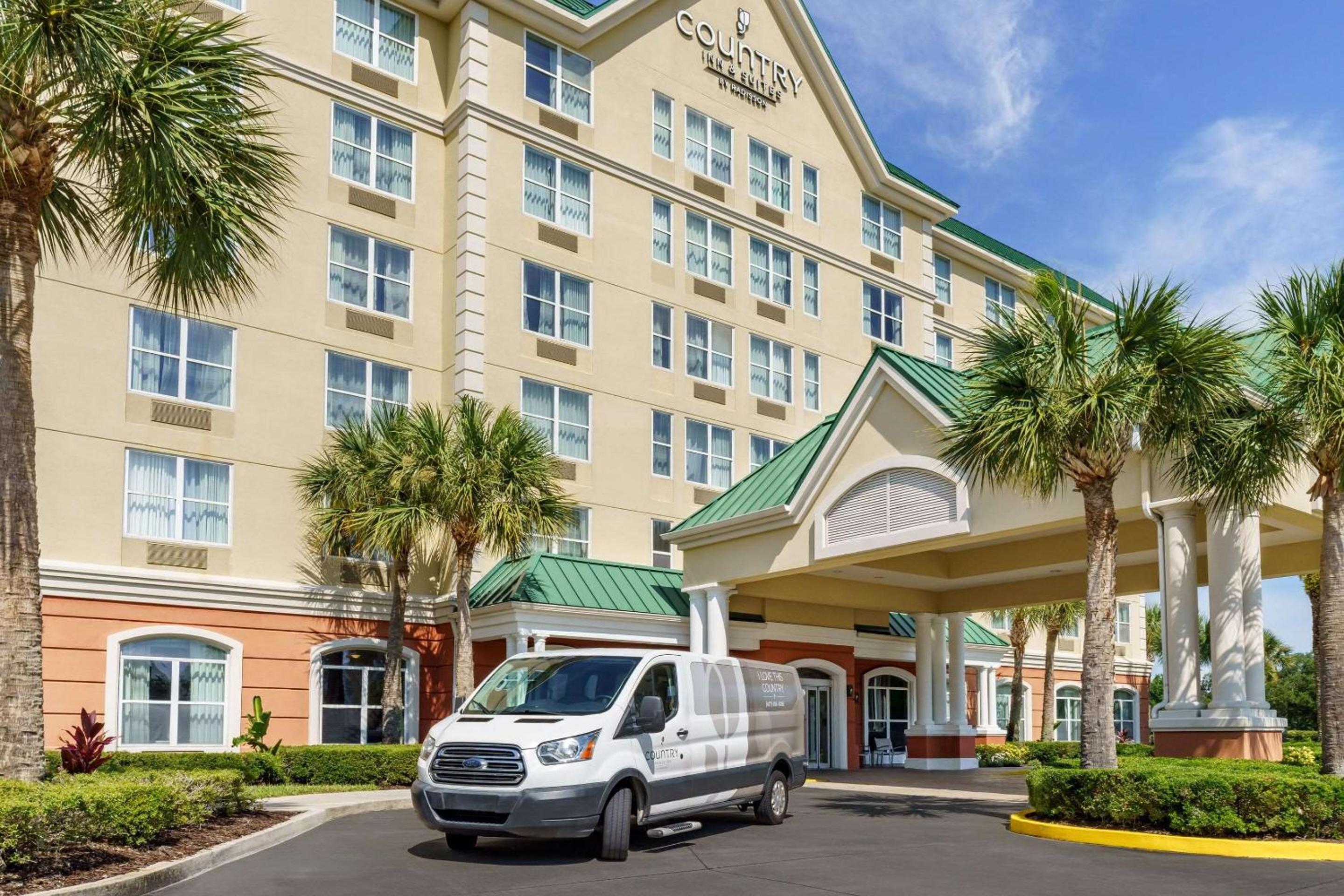 Country Inn & Suites by Radisson, Orlando Airport, FL, Orlando