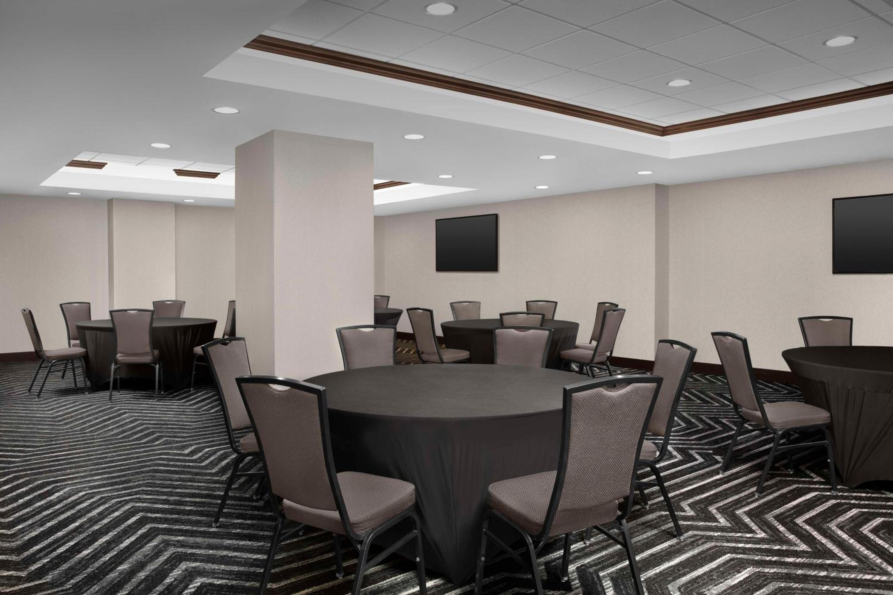Homewood Suites Dallas Downtown, Dallas