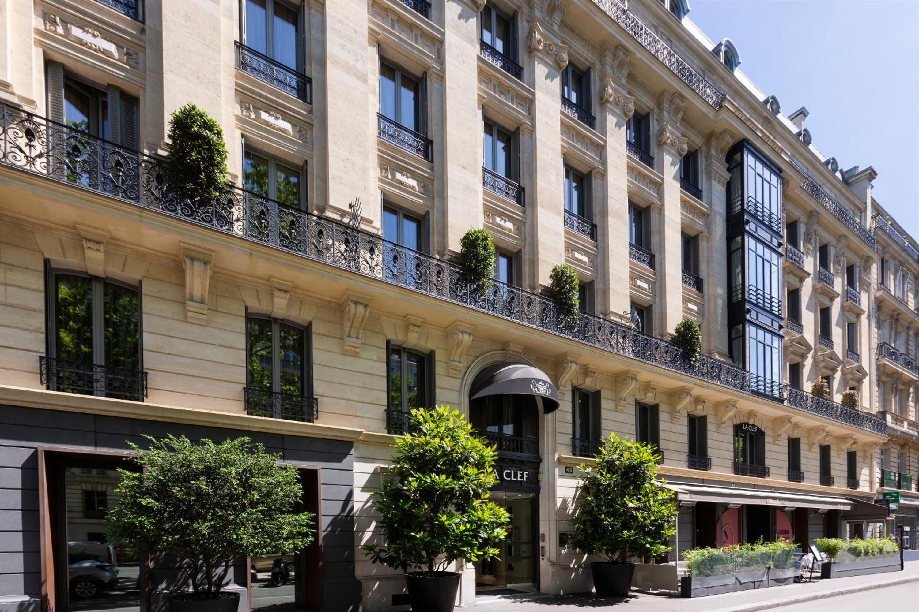 La Clef Tour Eiffel Paris by The Crest Collection, Paris